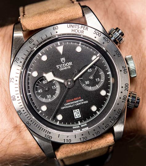 tudor black bay chrono price.